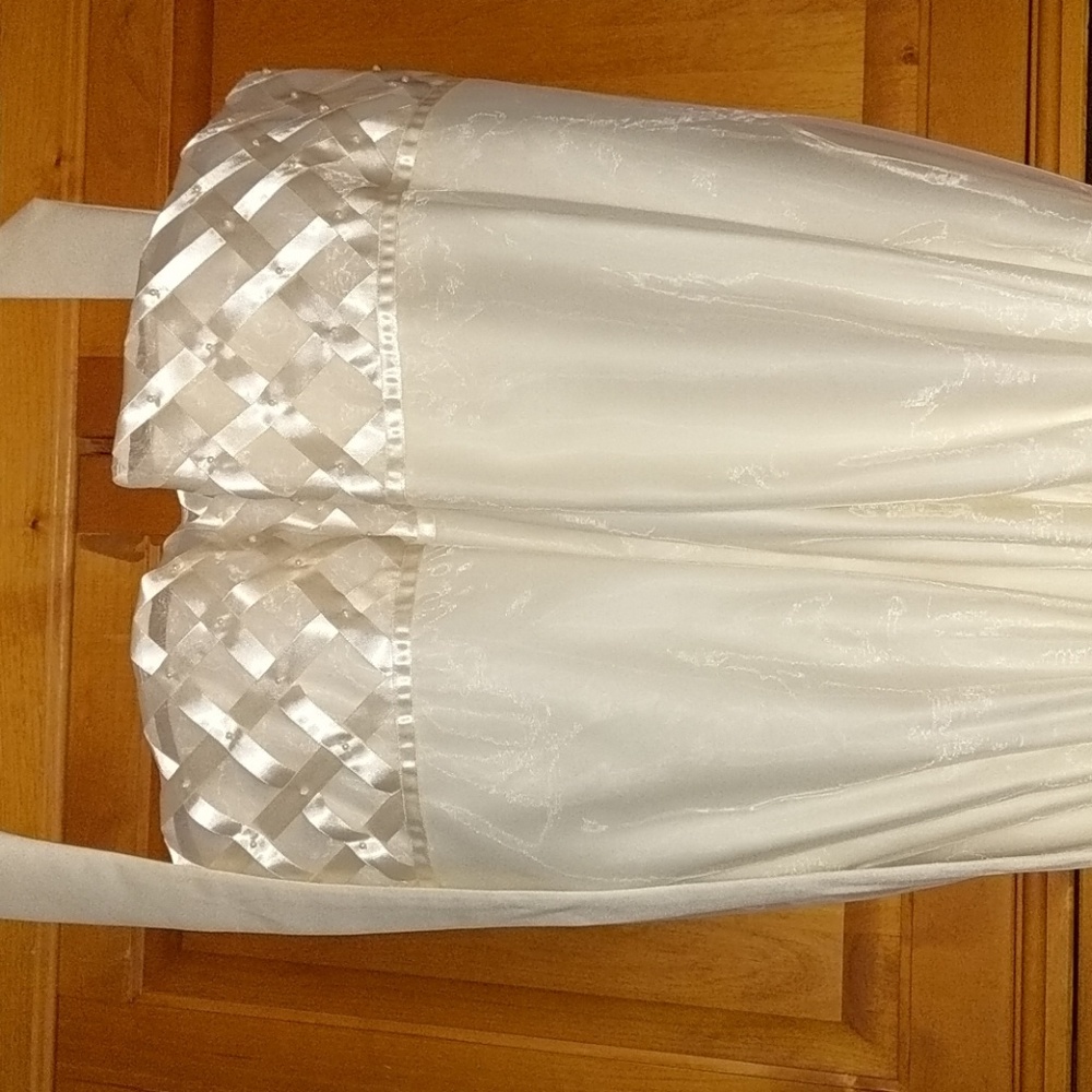 Beautiful Girls Communion/Flower Girl Dress size 7 - Picture 2 of 5